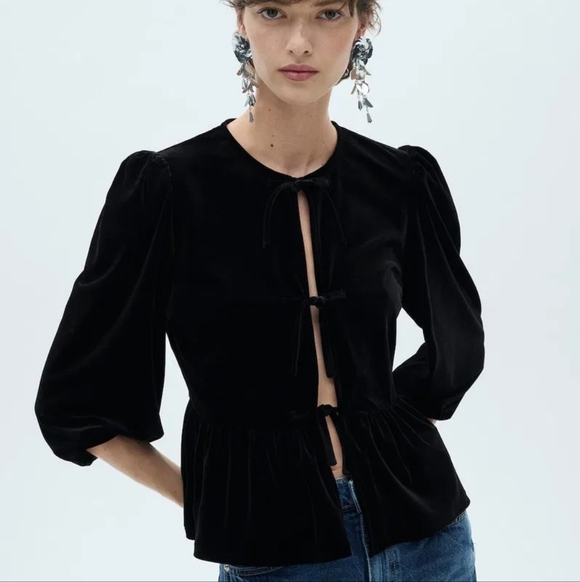 Mango Tops - NWTS Mango Velvet Blouse With Bows